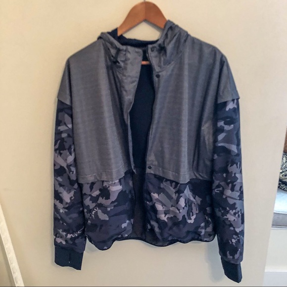 Under armour jacket, grey cammo - Picture 2 of 3